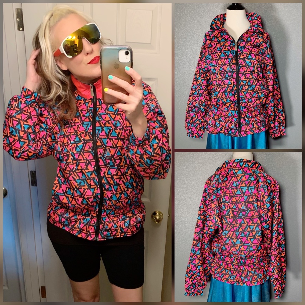 VINTAGE, AVIA, patterned windbreaker!!